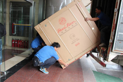 双桥钢琴贵重工艺品无忧运